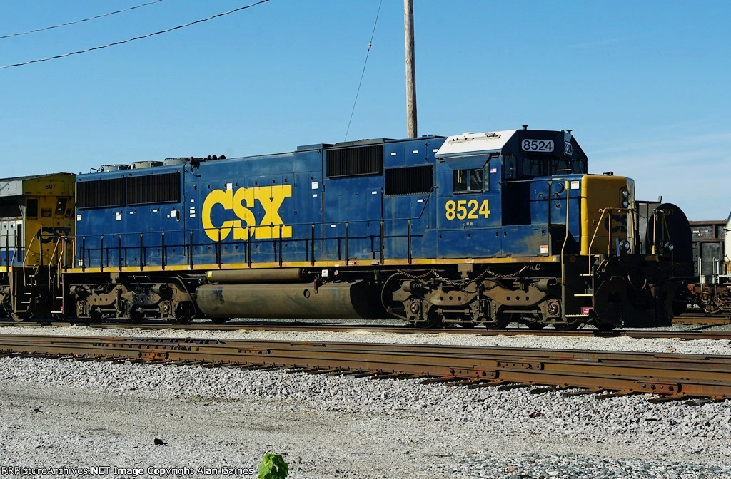 CSX SD50-2 8524